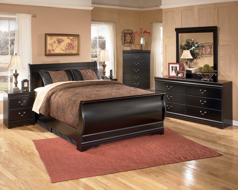 21 Marvelous Bedroom Designs With Sleigh Beds