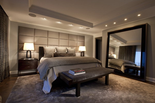Modern-Master-Bedroom-with-King-Size-Bed