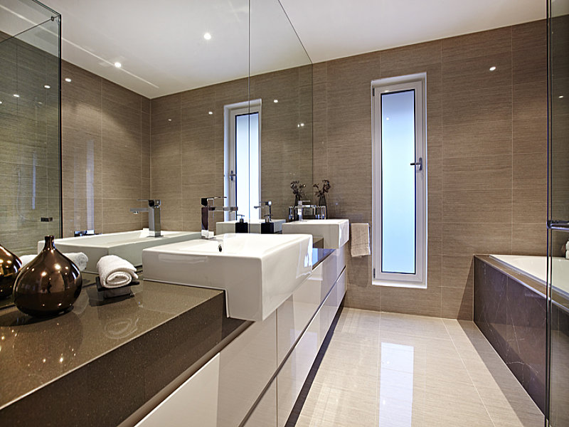 Modern bathroom design with recessed bath