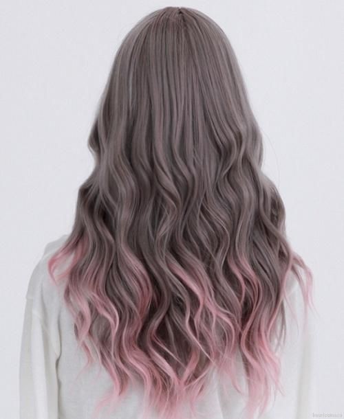 Pretty-Long-Hairstyle-Ombre-Hair-Colour-2015