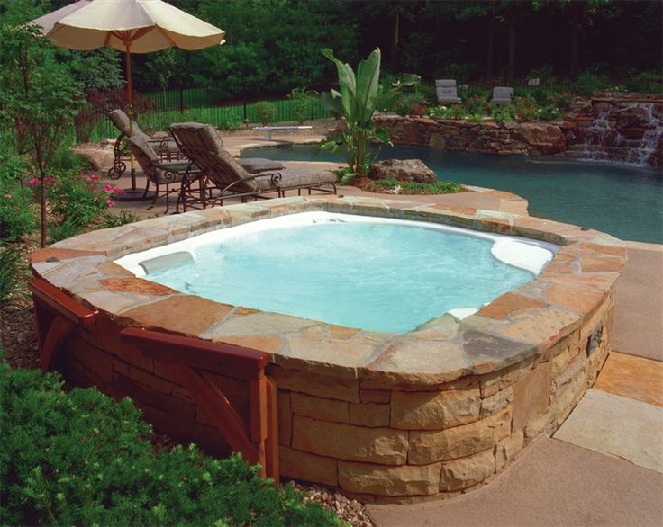 hot-tub-backyard-design