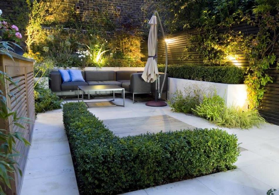 small-garden-lighting-ideas-with-patio-furniture