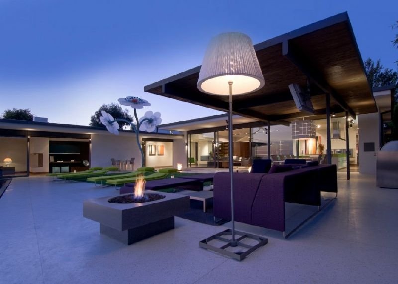 Amazing-Outdoor-Living-Space-Design-at-Modern