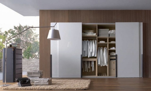 Modern-Closets-and-Wardrobes-Design-for-Small-Room