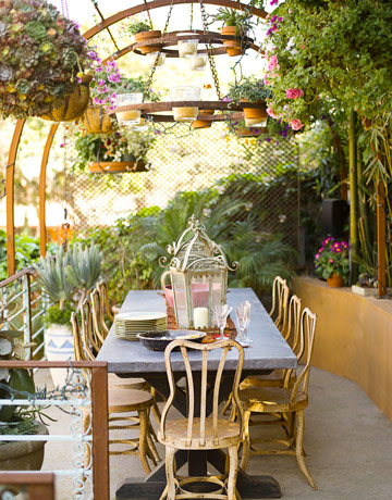 Summer-Outdoor-Dining