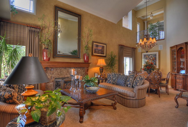 Traditional-Living-Room-Interior-Design