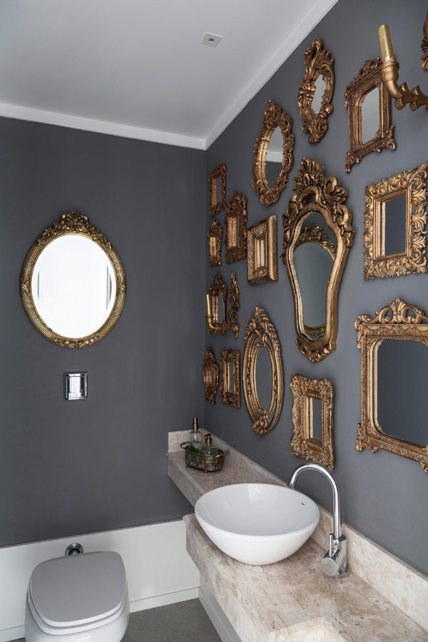 eclectic-apartment-Brazil-11-bathroom-traditional-design