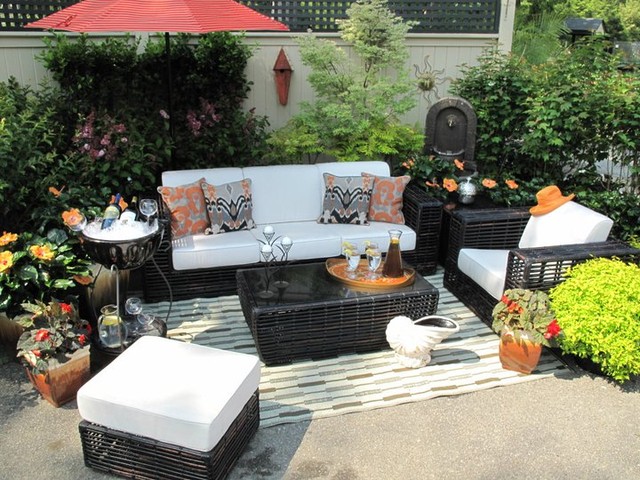 eclectic-outdoor-sofas