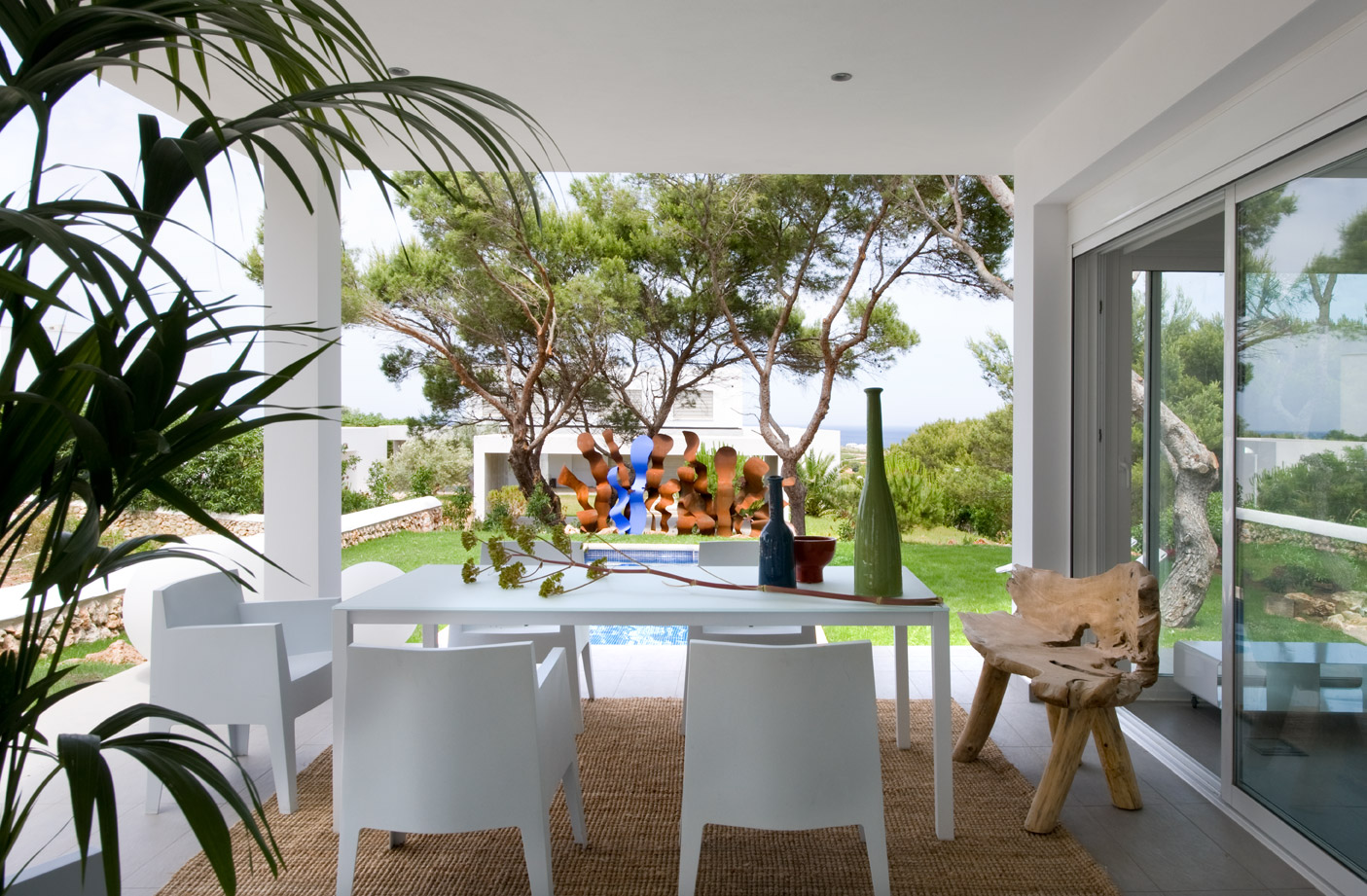 eclectic-seaside-house-design-3