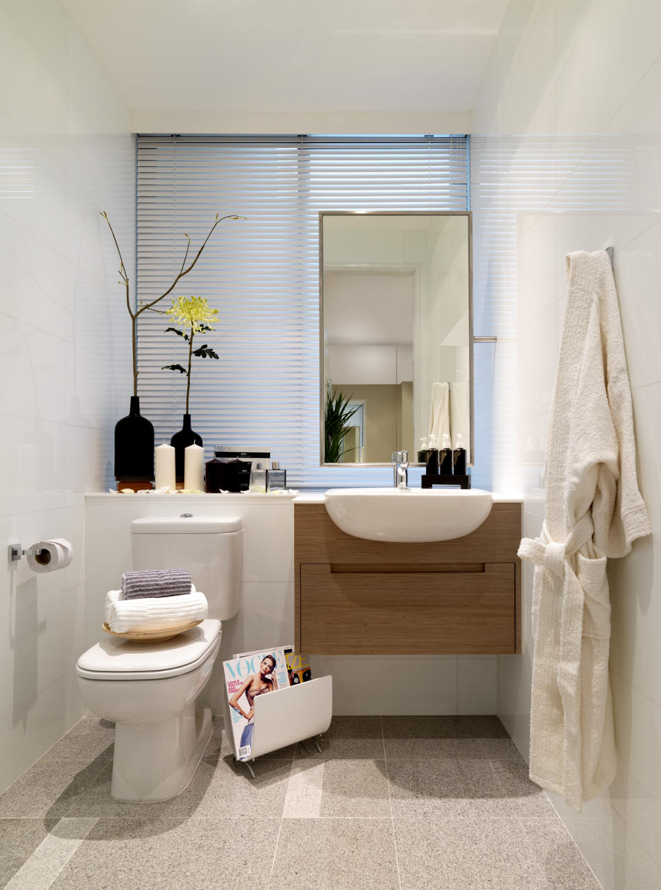Water Closet Decor Ideas For Your Bathroom (Photos)