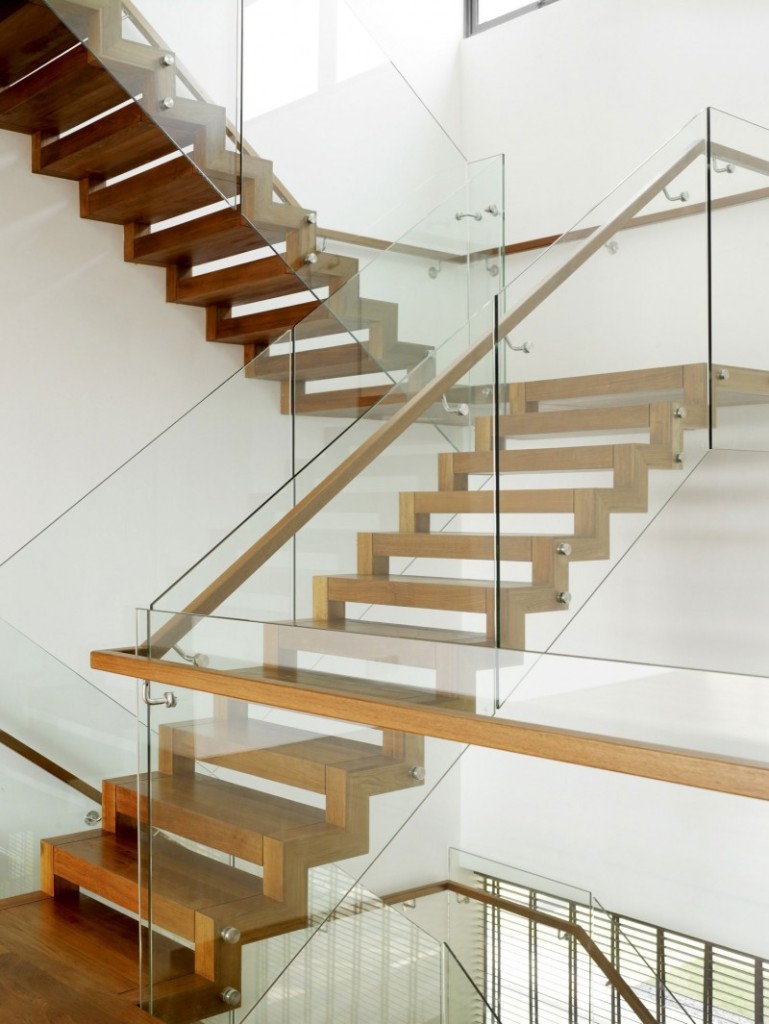 21 Beautiful Modern Glass Staircase Design