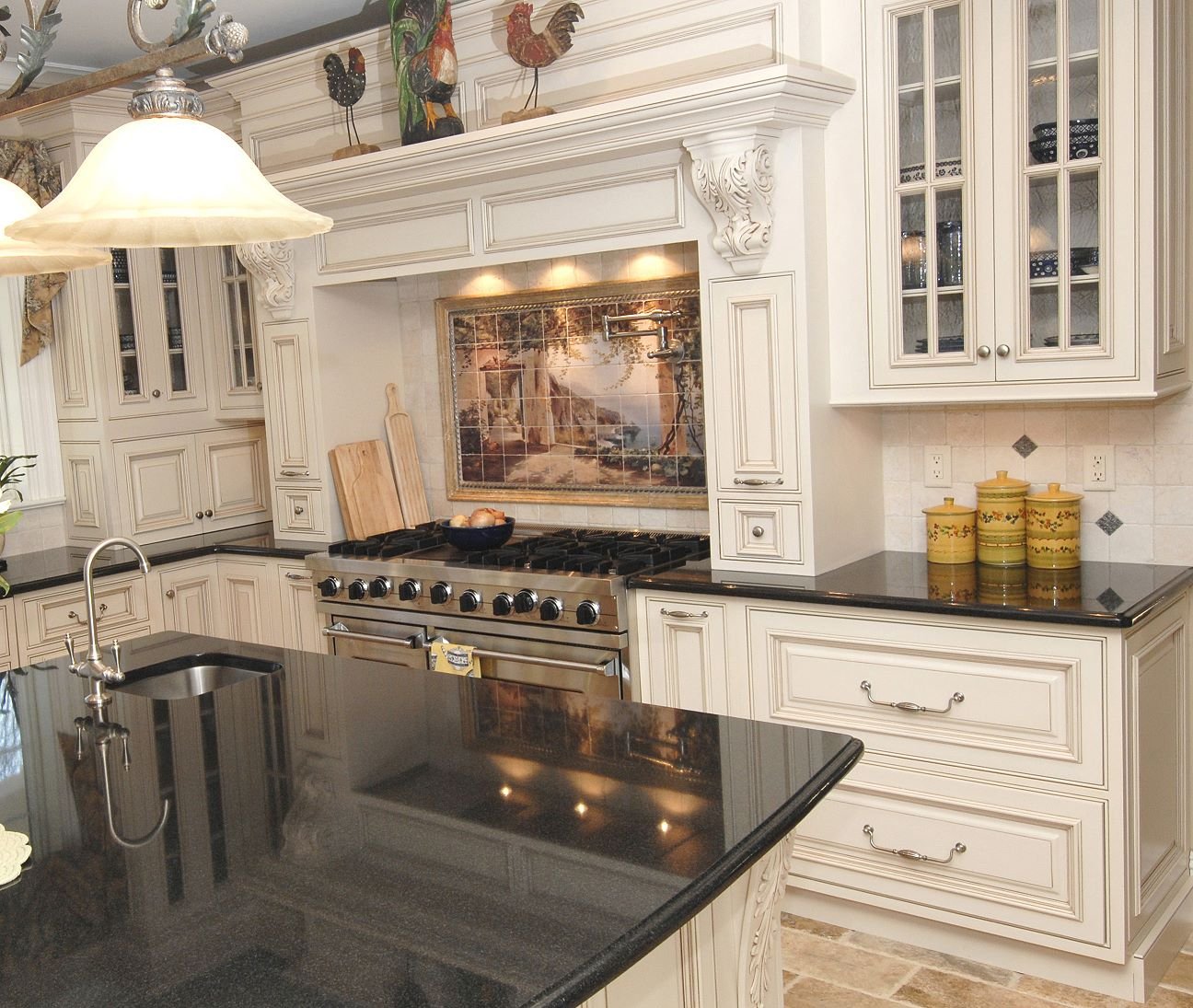 25 Awesome Traditional Kitchen Design
