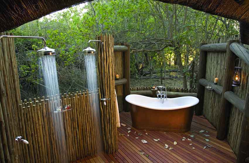 traditional-outdoor-bathroom-design-with-timber-wall-two-stand-shower