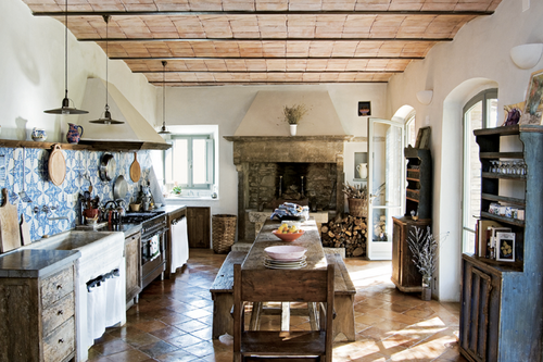 Cosy-Rustic-Kitchen