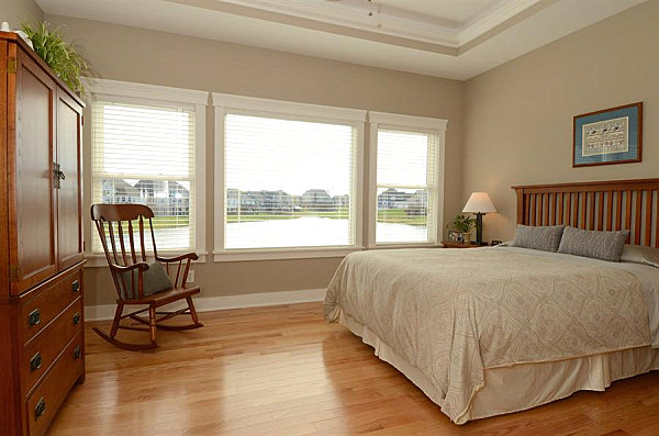 Craftsman-style-bedroom