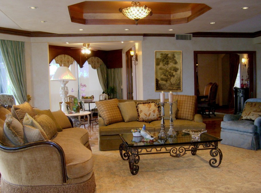 Mediterranean-Style-Interiors-Living-Room-