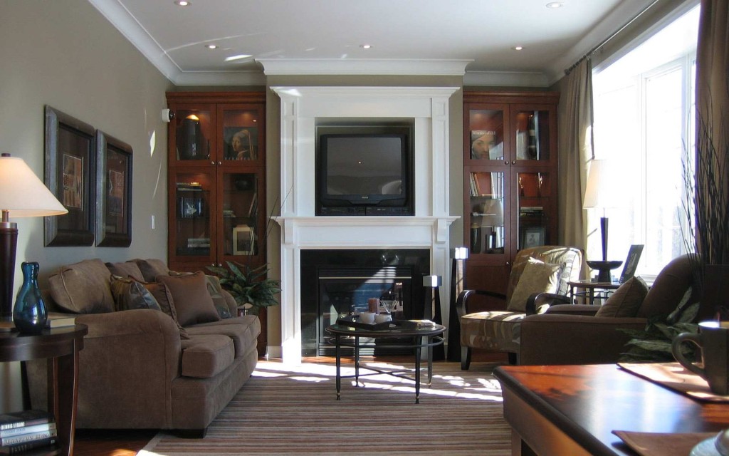 Royal-Luxury-Look-Living-Room-Furniture-Design-Idea