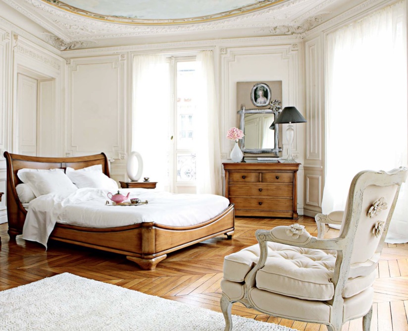 Rustic Bedroom Ideas White Rug Luxurious Sense Beautiful Ceiling Wooden Floor Wooden Bed Frame