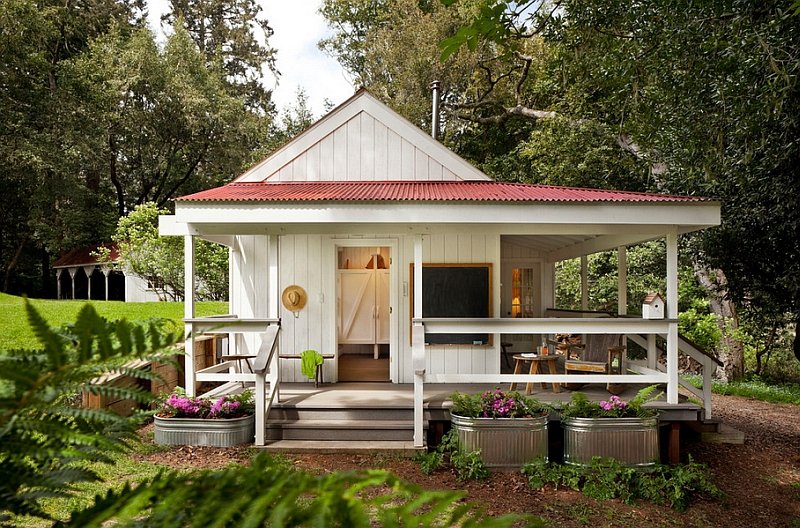 Small-porch-idea-for-the-farmhouse-style-home