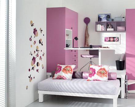 The-Purple-Wardrobe-of-Stylish-Teenage-Girls-Bedroom-Ideas-