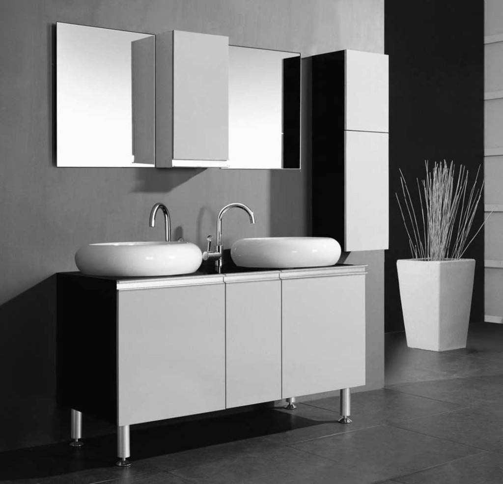 25 White Bathroom Ideas