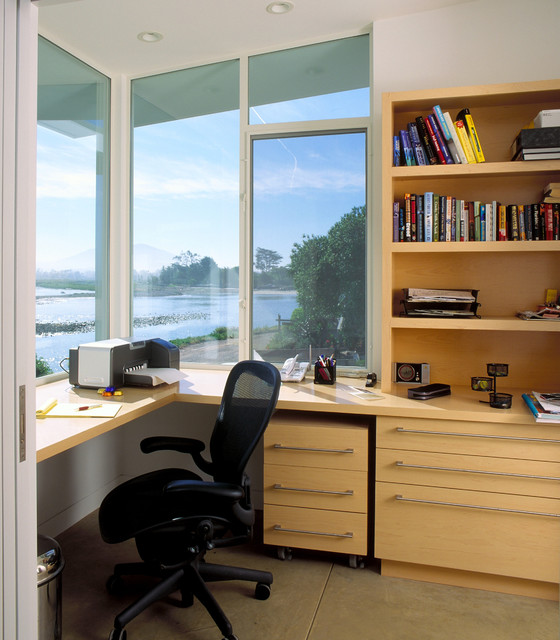 beach-style-home-office