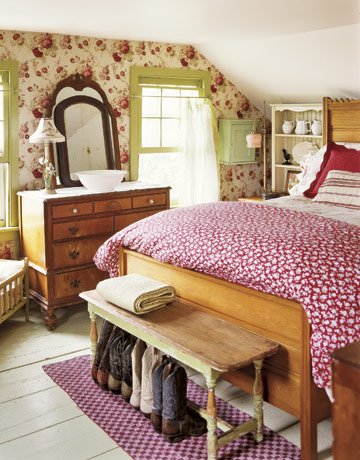 bedroom-floral-red-green