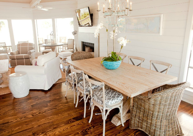 coastal-dining-room-at-coastal-home-beach-style-dining-room