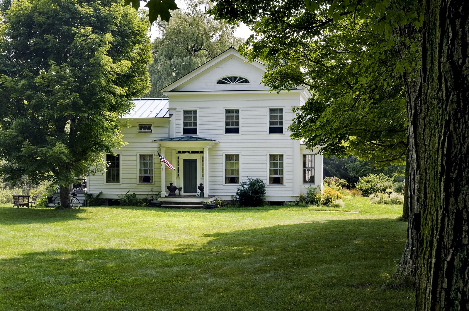 farmhouse-design-at-barrow-exterior-lower-res