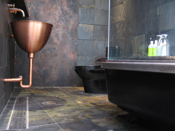 industrial-chic-bathroom-design-idea