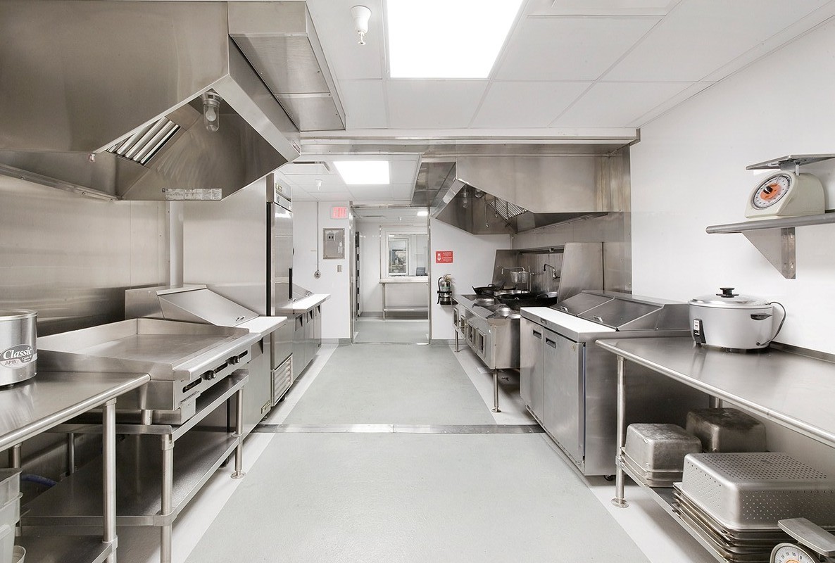 industrial-kitchen-design-ideas-with-stainless-steel-worktop