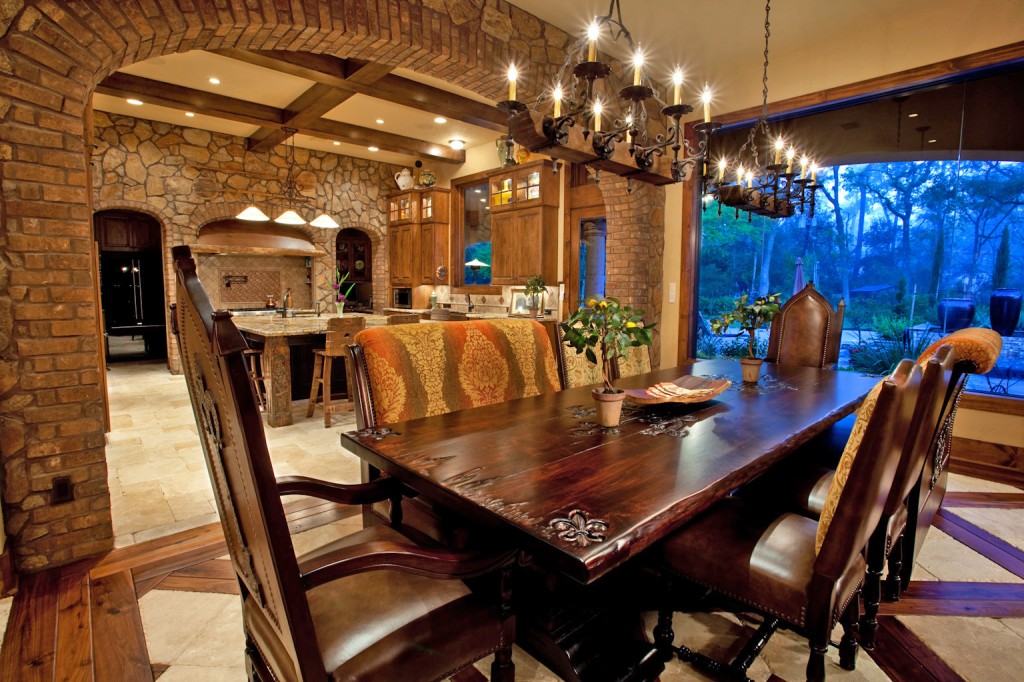20 Outstanding Mediterranean Dining, Mediterranean Style Dining Room Table