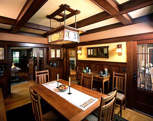 powerful-dining-room-design-with-wooden-furniture-in-craftsman-style-interiors
