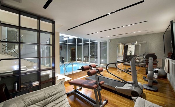sport-area-and-inspiration-for-private-home-with-gym
