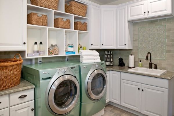Compact-laundry-room-with-combination-of-selving-and-storage-options