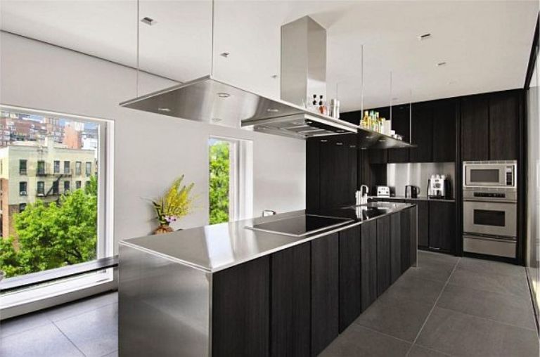 Modern-Kitchen-Design-with-Stainless-Steel-Furniture