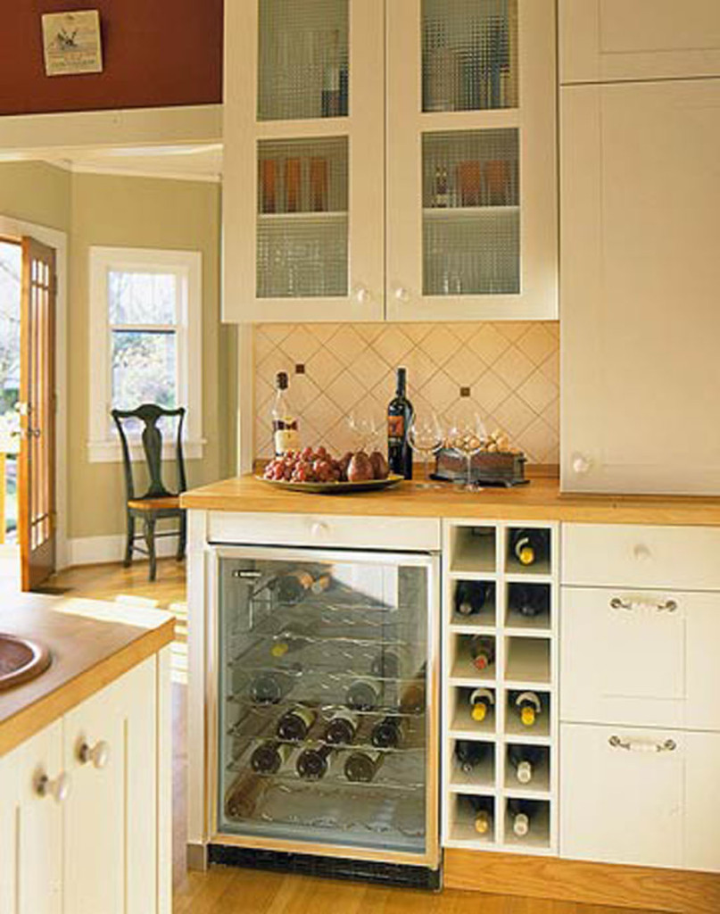 Sweet-Mini-Bar-Storage-in-Astonishing-Kitchen-Area-Design