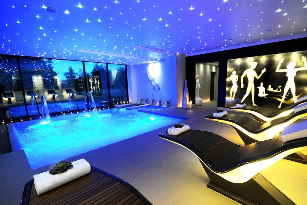 agreeable-luxury-square-fiber-glass-indoor-swimming-pool