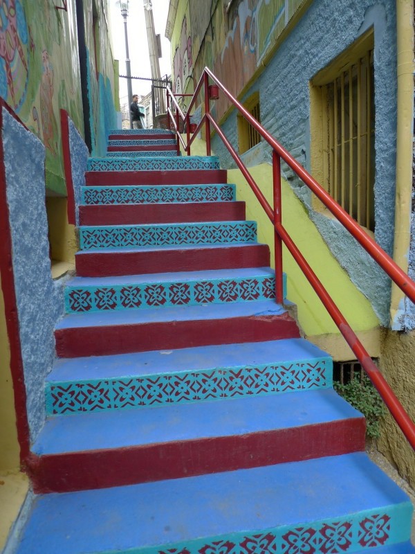 colorful-stairs-blue-red-yellow