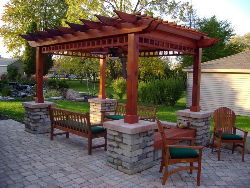 cozy-pergola-design