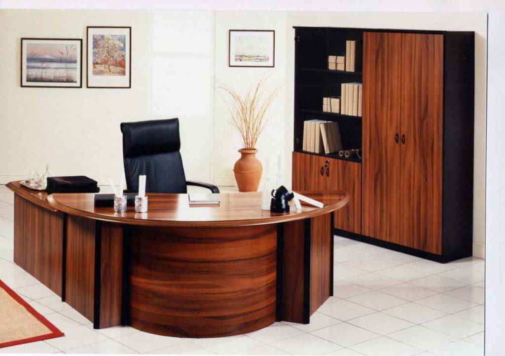 20 Beautiful Desks For Your Home Office, Front Desk Decoration Ideas