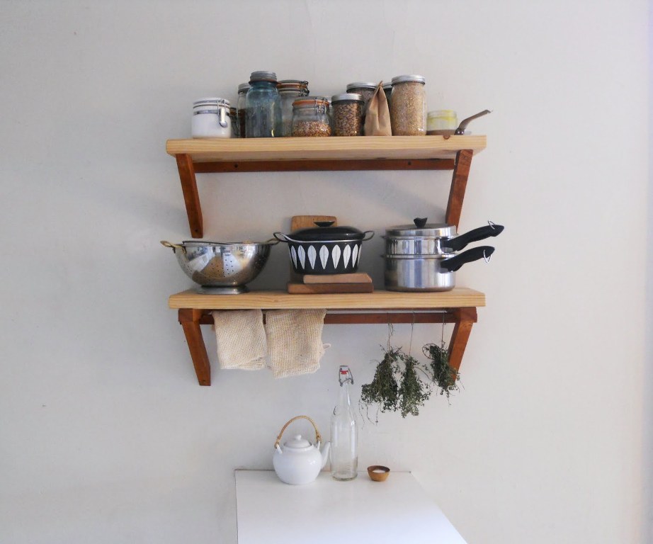 furniture-accessoris-nice-hanging-shelving-systems-design-ideas