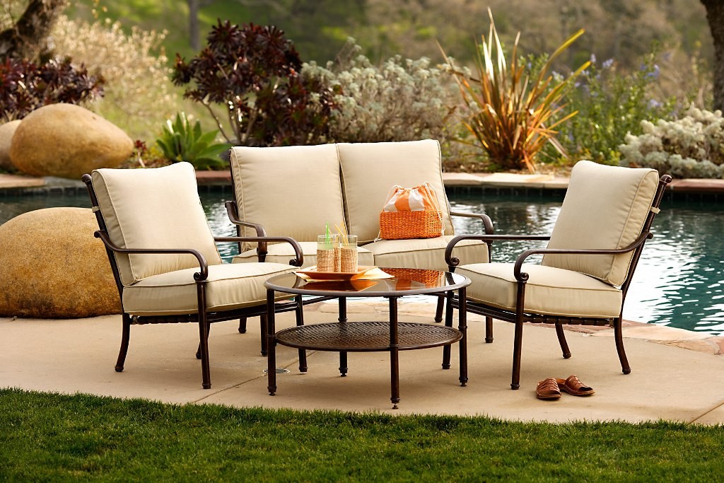 outdoor_furniture