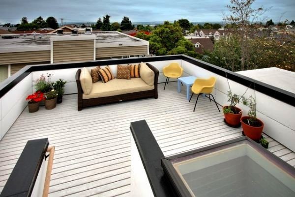 simple-minimalist-white-outdoor-rooftop-design