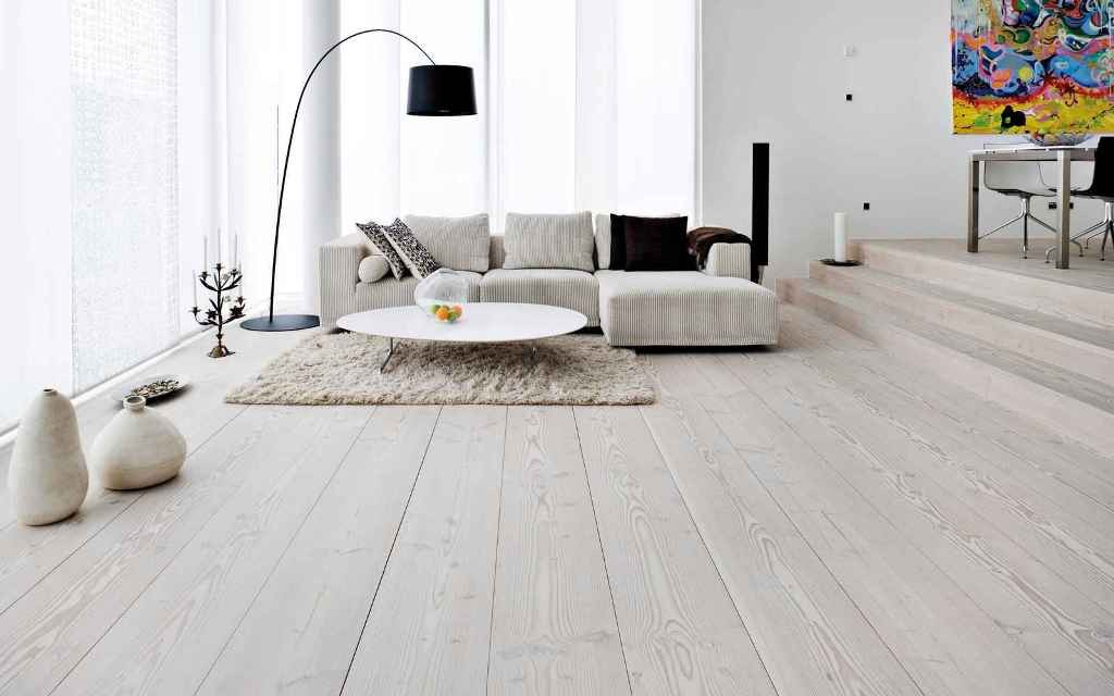 wood-floors-in-living-room