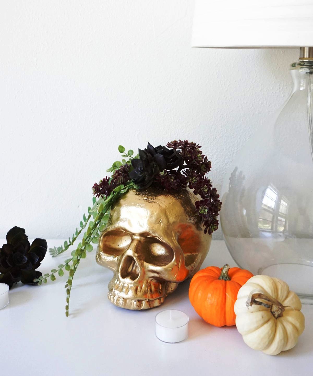 7 Outstanding Diy Skull Vase Ideas for Halloween