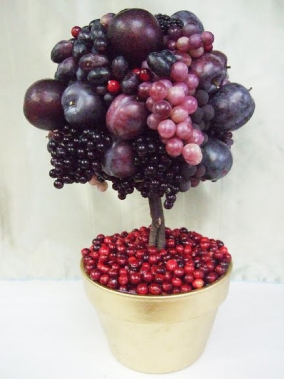 Fruit-Topiary-decorations-for-party