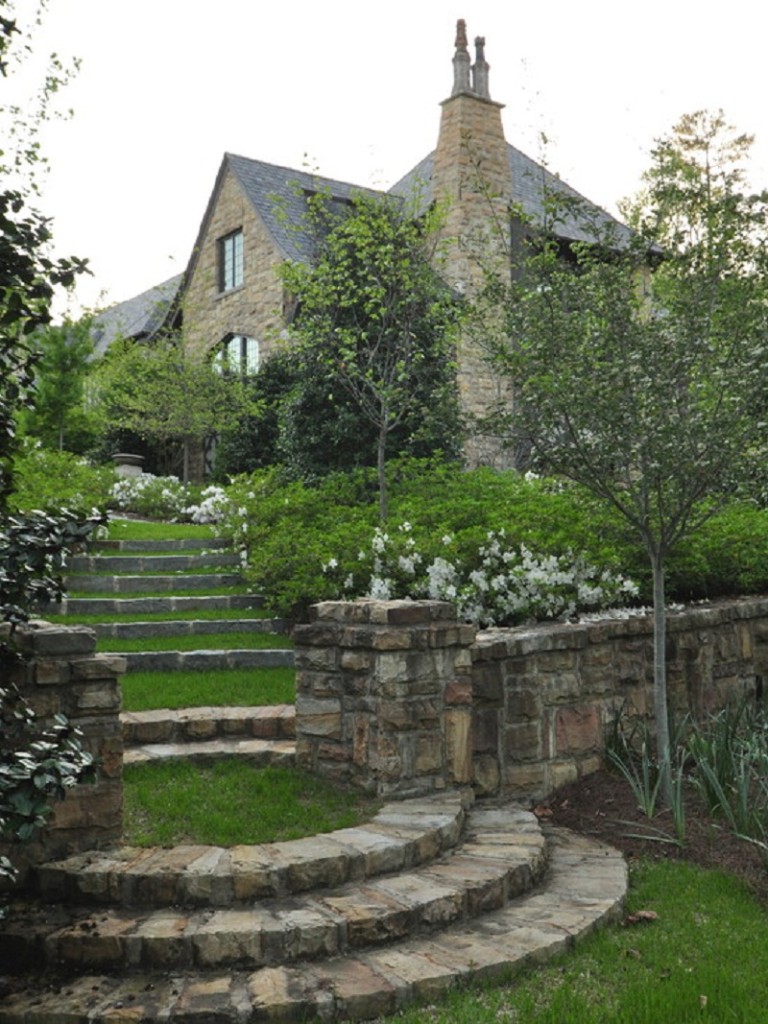 Great-Look-of-Vintage-Style-Garden-Patio-Landscape-Ideas