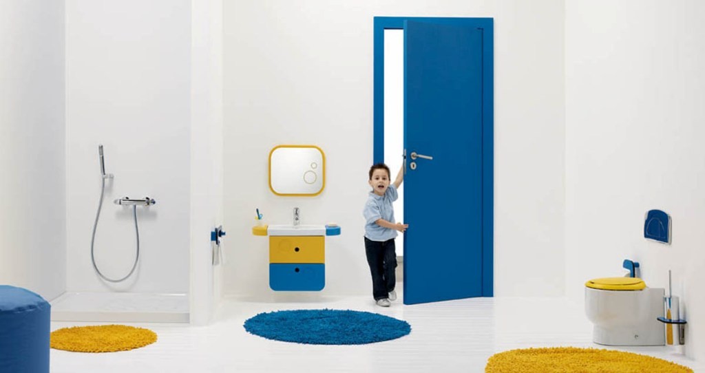 antique-ultramodern-kids-colorful-bathroom-design