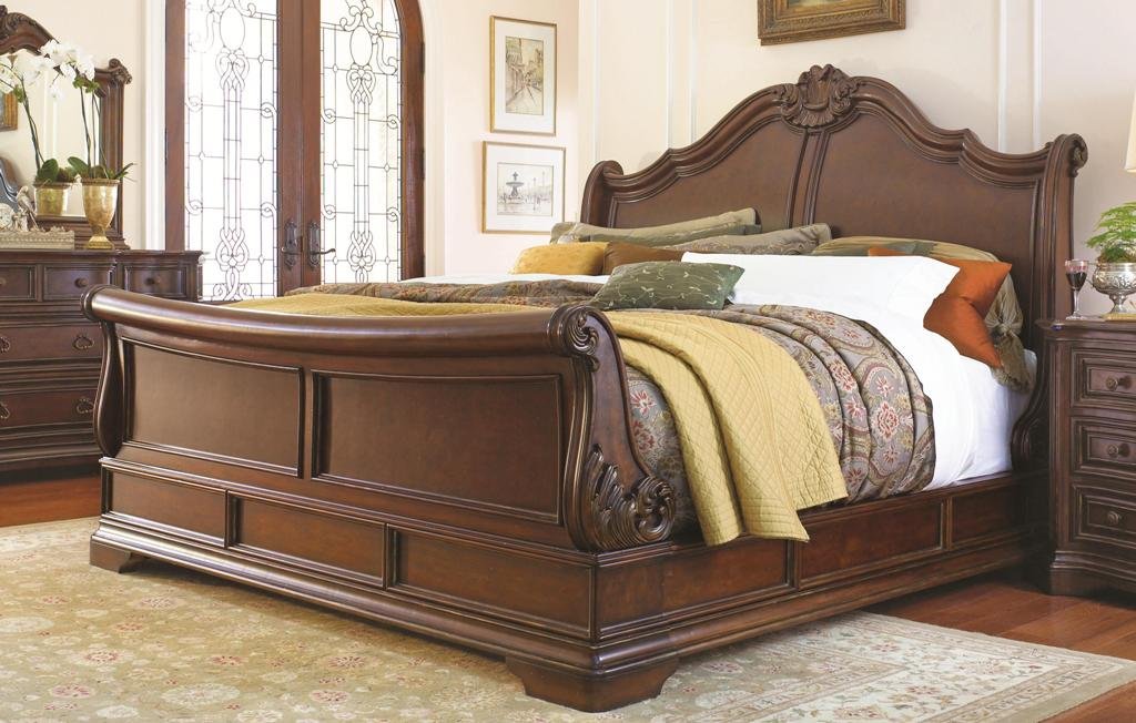 Decorating A Sleigh Bed Bedroom